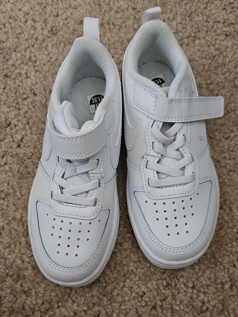 Nike Kids White Low-Top Sneakers with Hook-and-Loop Strap